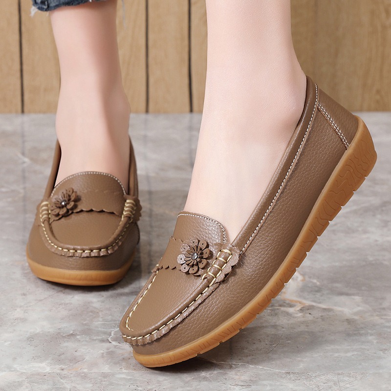Sepatu Wanita Moccasins Warna  - Leatherwork Flowers ulasan dan harga