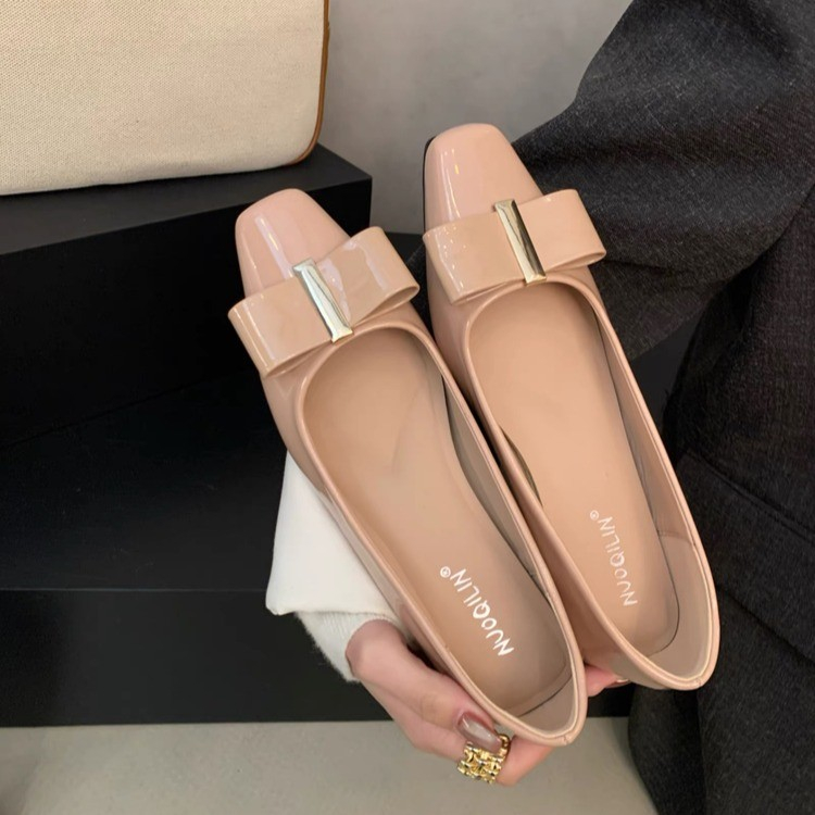 Sepatu Wanita Model Square-toe - Leatherwork In French ulasan dan harga